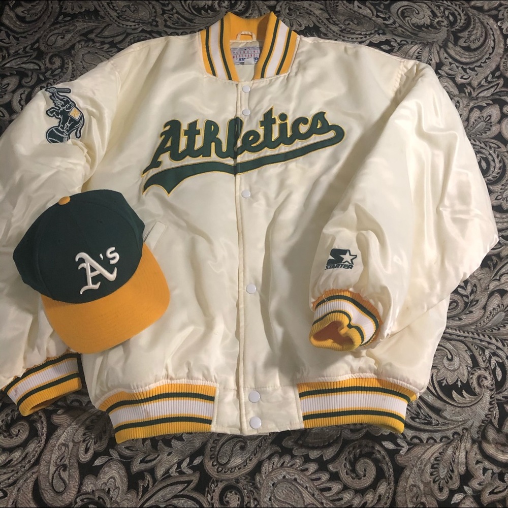 🔥🔥 Oakland A’s ICE WHITE jacket with hat 🔥🔥